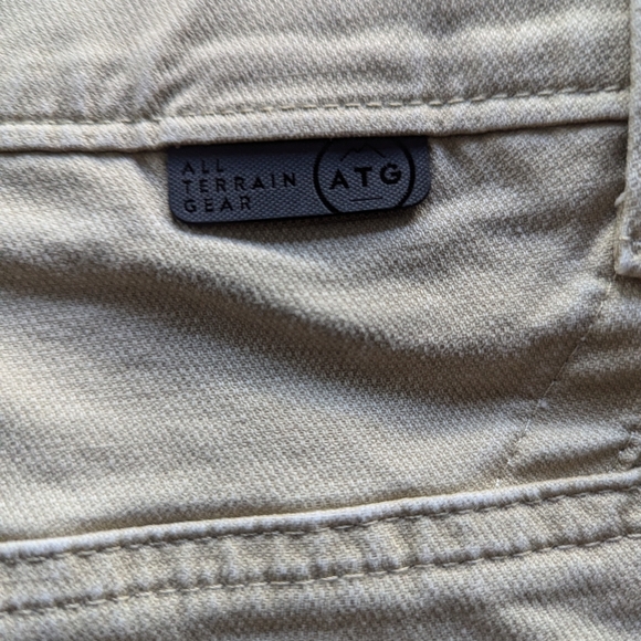 Wrangler all terrain gear heavy duty 36W khaki Work shorts utility - Picture 4 of 5